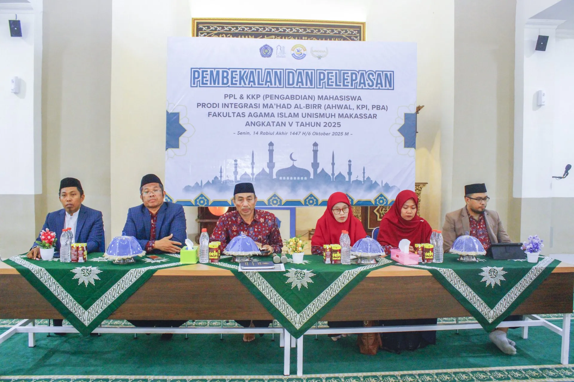 FAI Unismuh Makassar Lepas 320 Mahasiswa PPL & KKP Angkatan V Tahun 2025