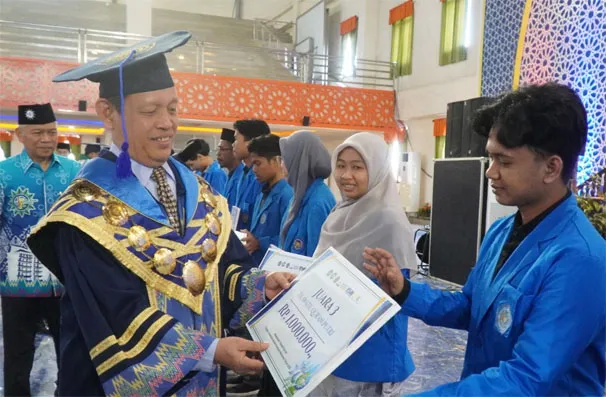 Rahmat Yusuf Ihraja Juara Hifzhul Quran 30 Juz MTQ Unismuh Makassar