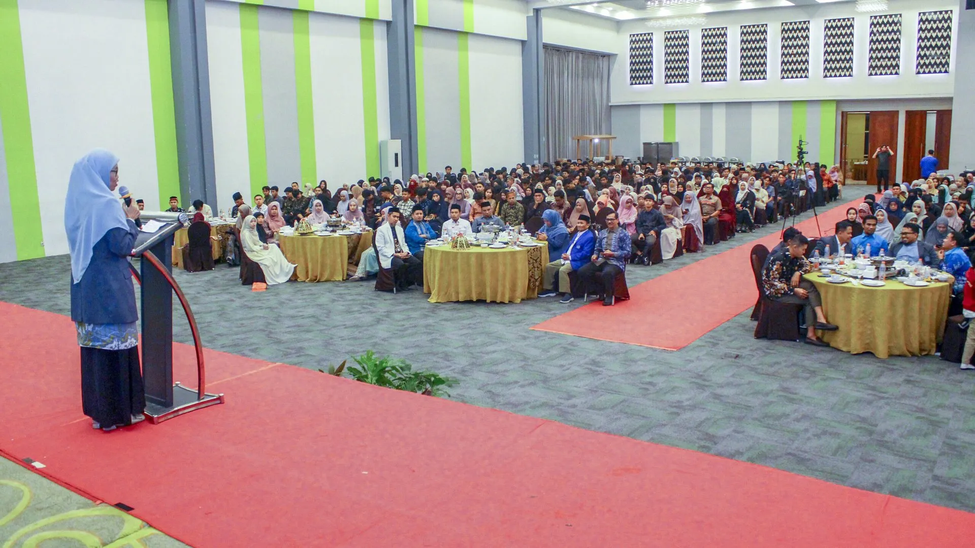 FAI Unismuh Makassar Gelar Ramah Tamah Wisuda ke-88, Dekan Pesan Alumni Jaga Almamater dan Lanjutkan Tradisi Keilmuan